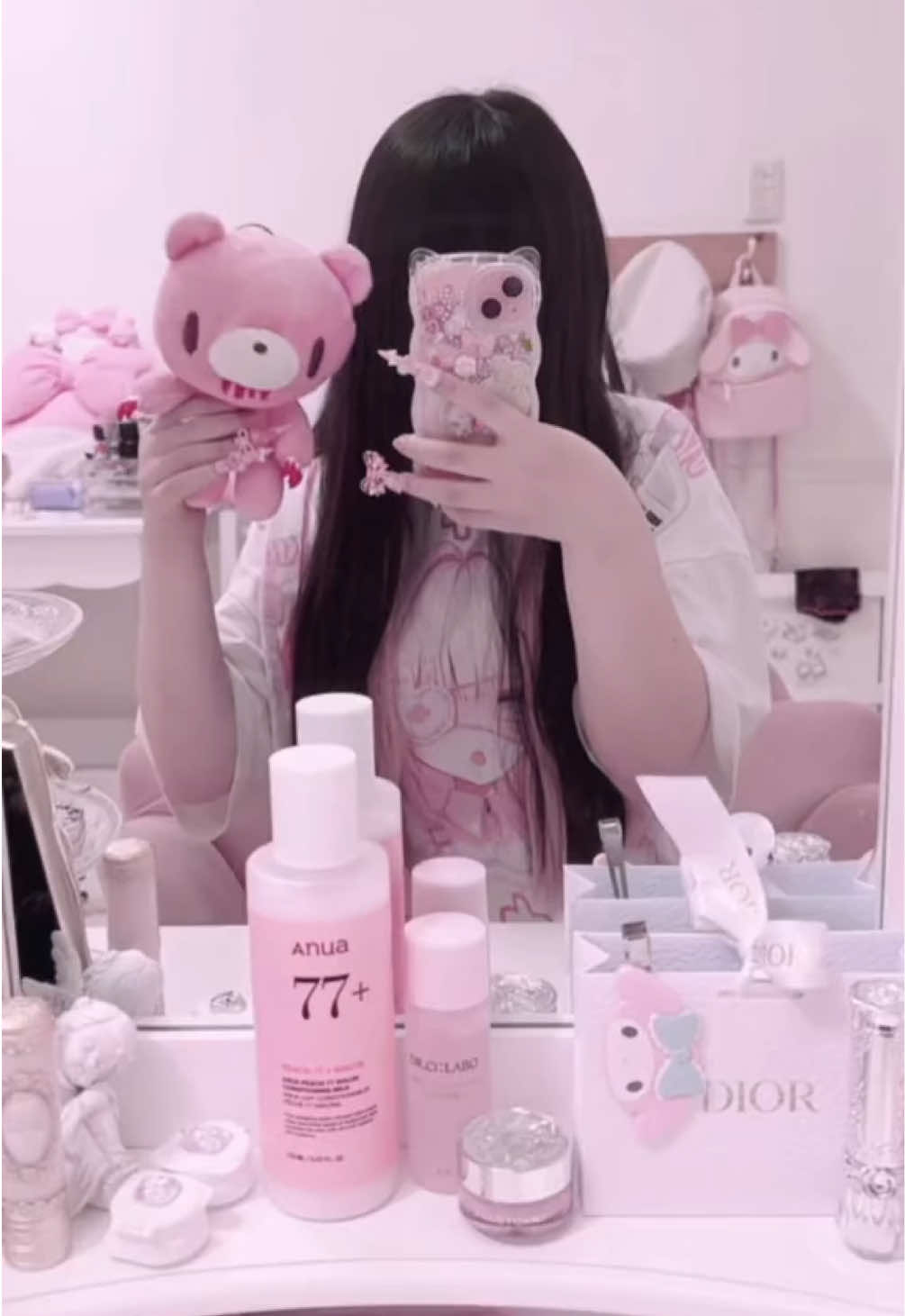 @ポメもちゃ〜ᶻ 𝗓 𐰁 · .