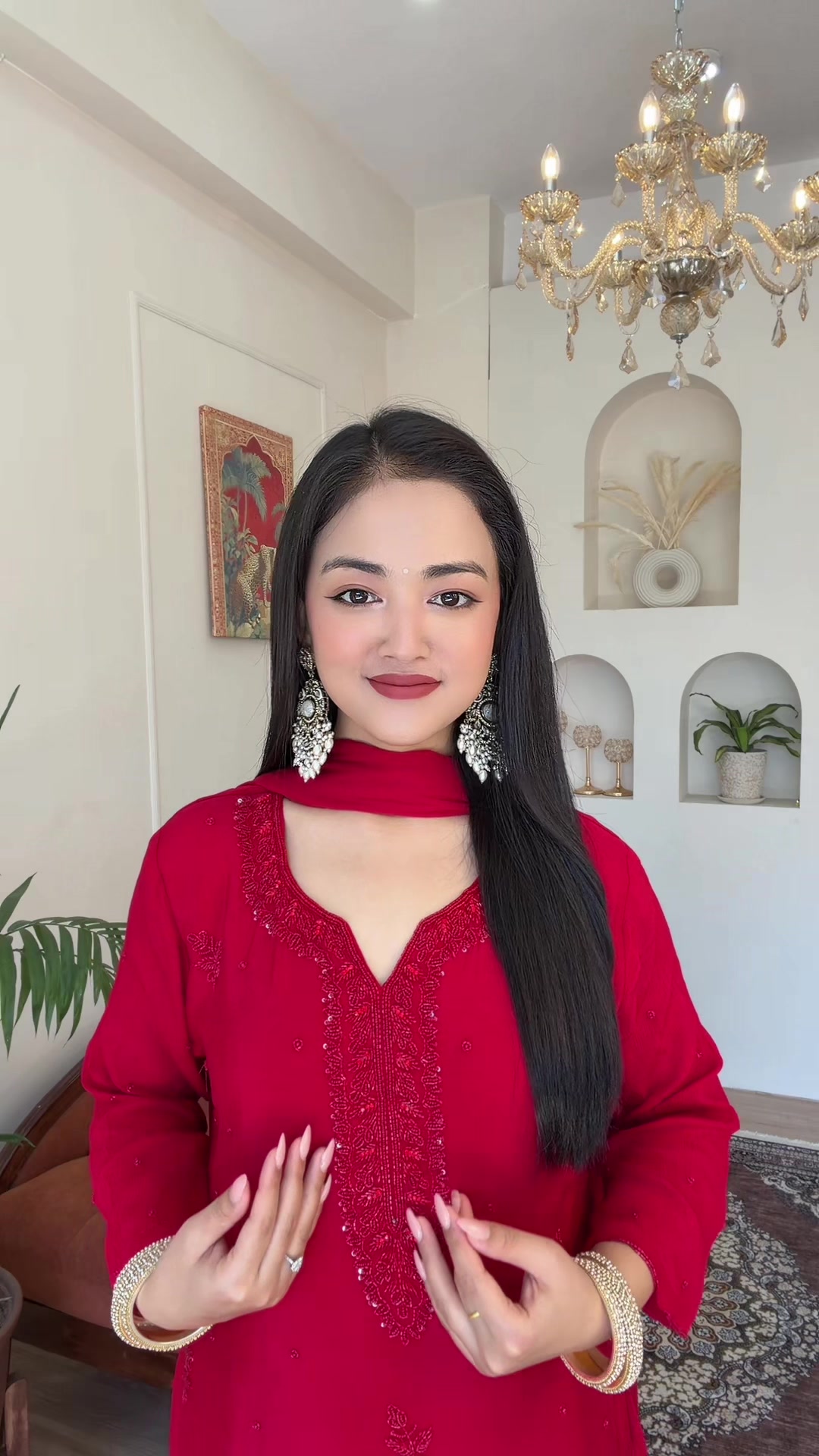 @Naina_TheAttire