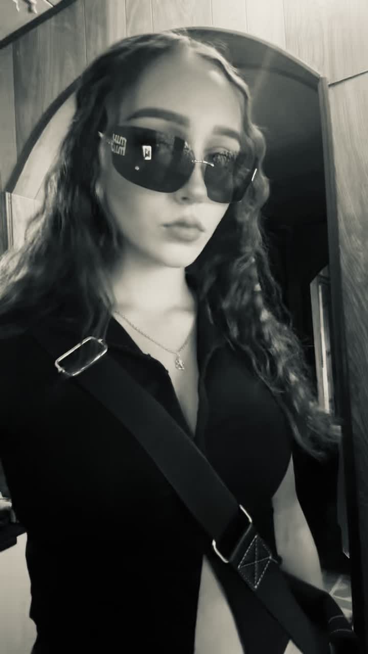@леруся :3