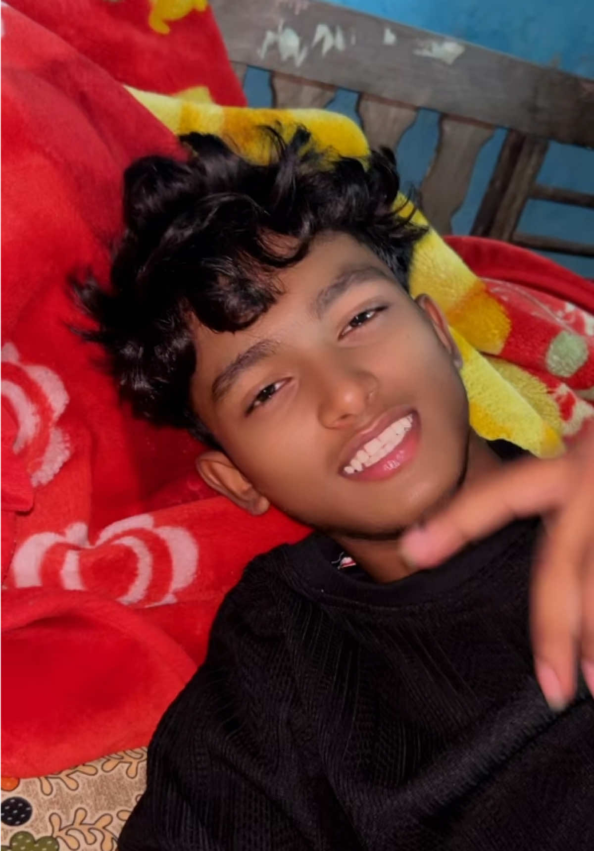 @MADHESI__XAURA