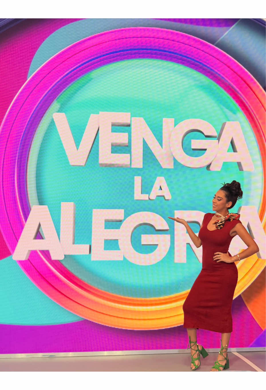 @Ximena Hau