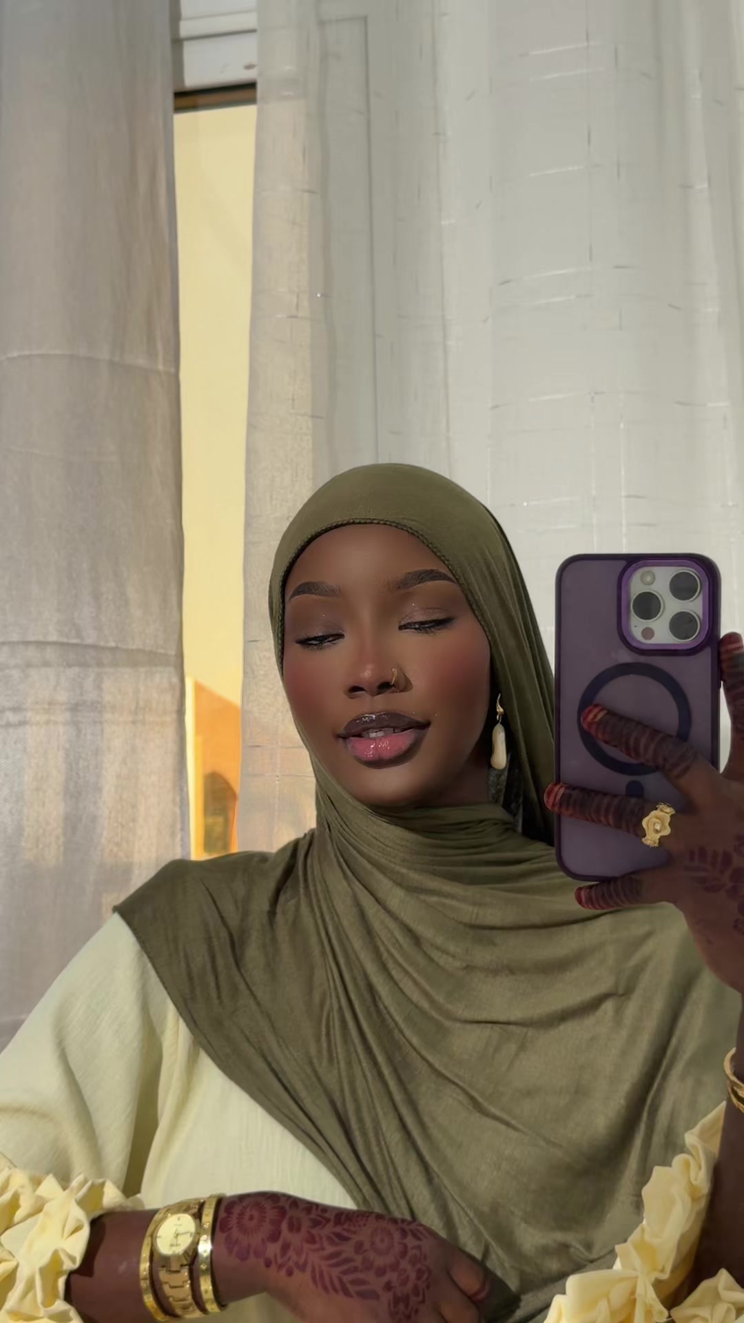 @AMNA💜🌸🫧