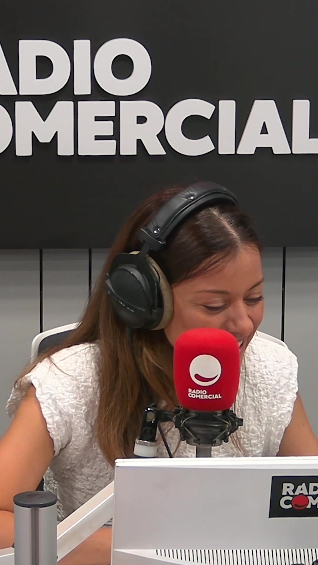 @Radio Comercial
