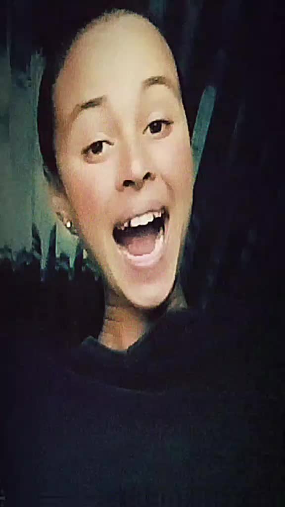 @KiraGirl 👅.