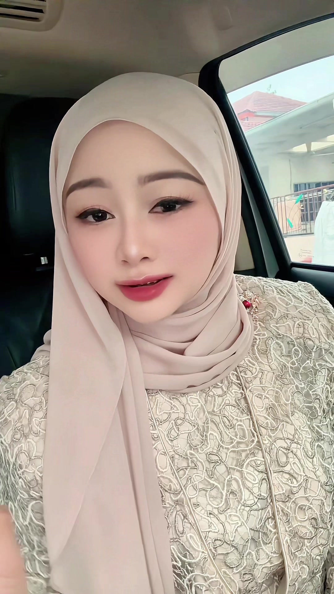 @ALINA AMMAR_ᴬᴬ🤍🤍💫