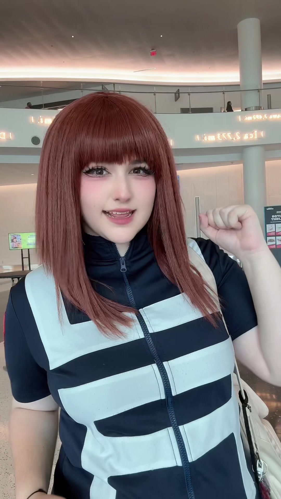 @AndeCosplays