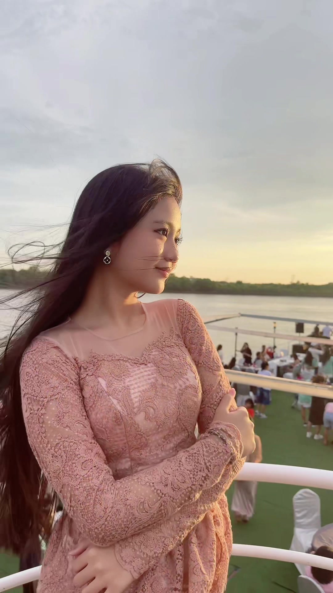 @May Myat Noe Yarzar - OFFICIAL