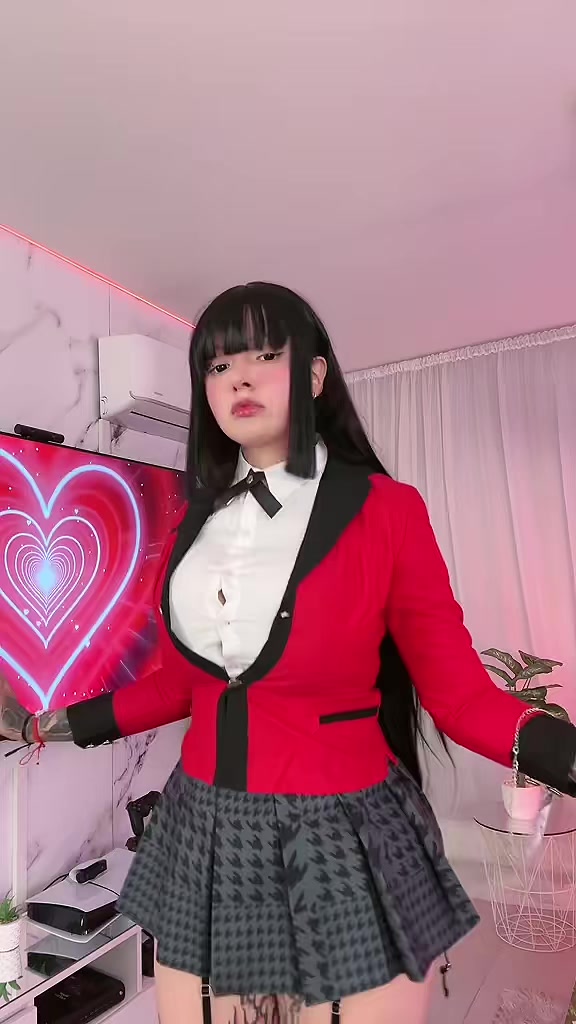 @Hana