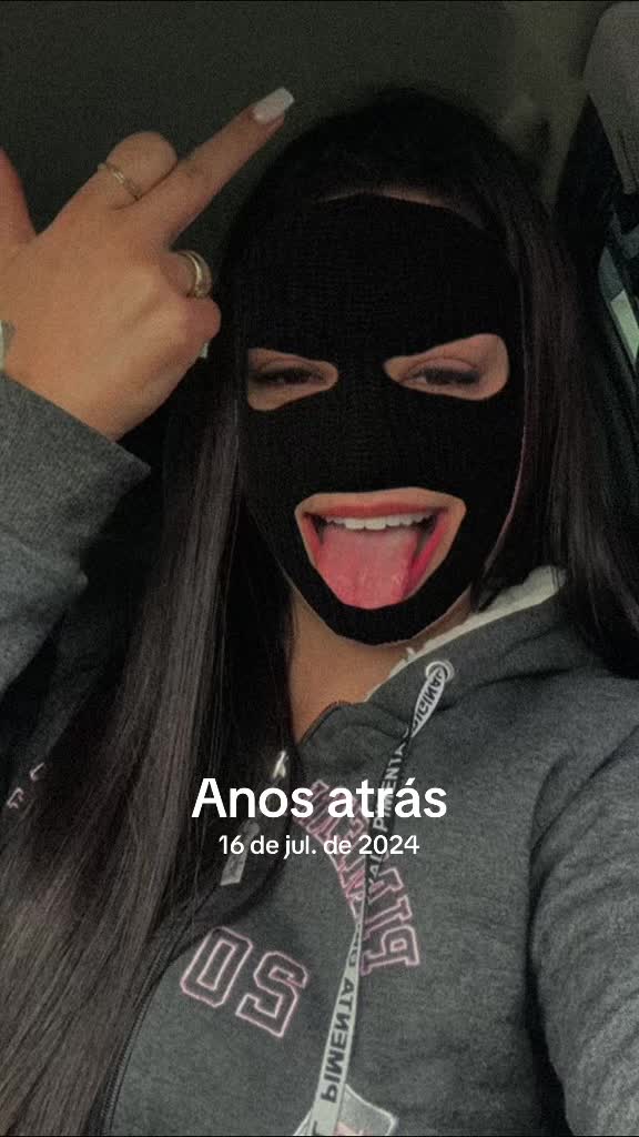 @Thayná Karol