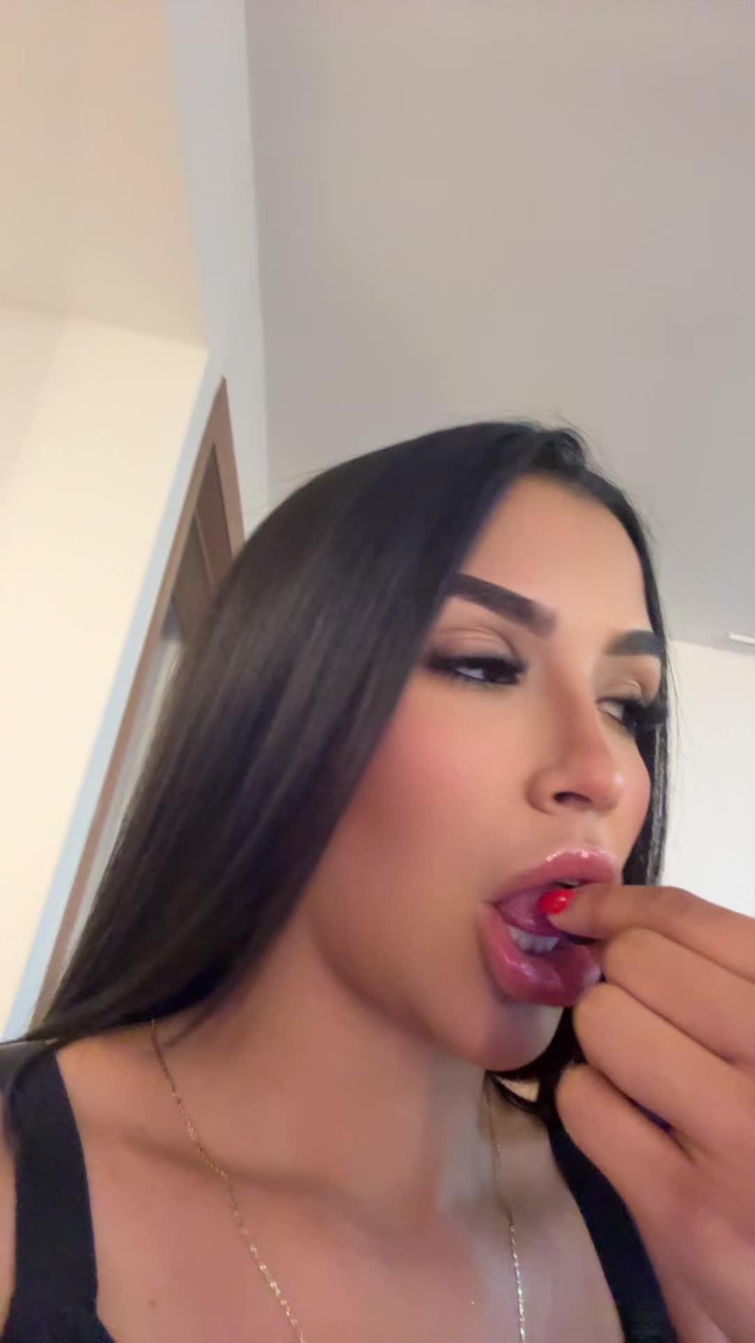@Luna Trujillo