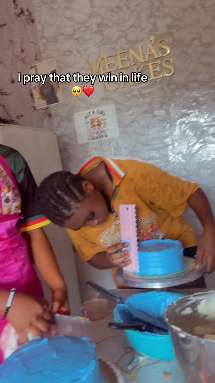 @Celebrity cake vendor kumba 🤭