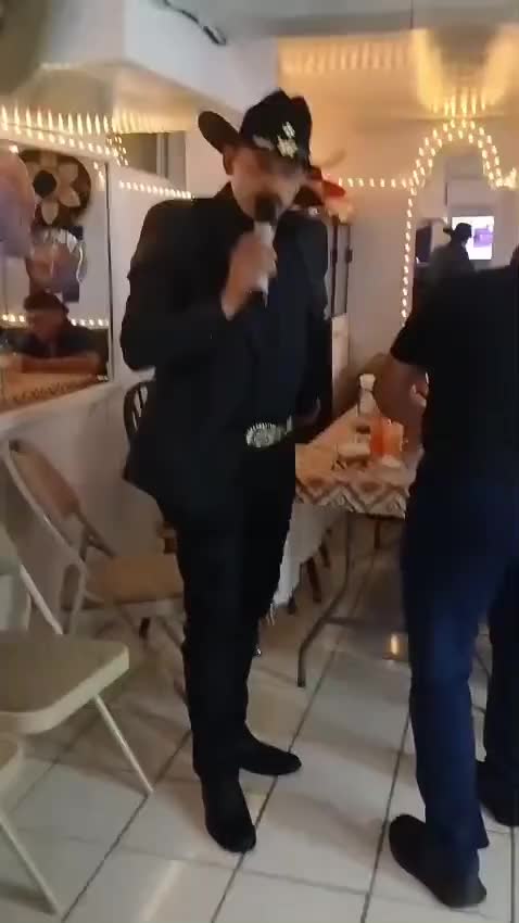 @Rafael cruz