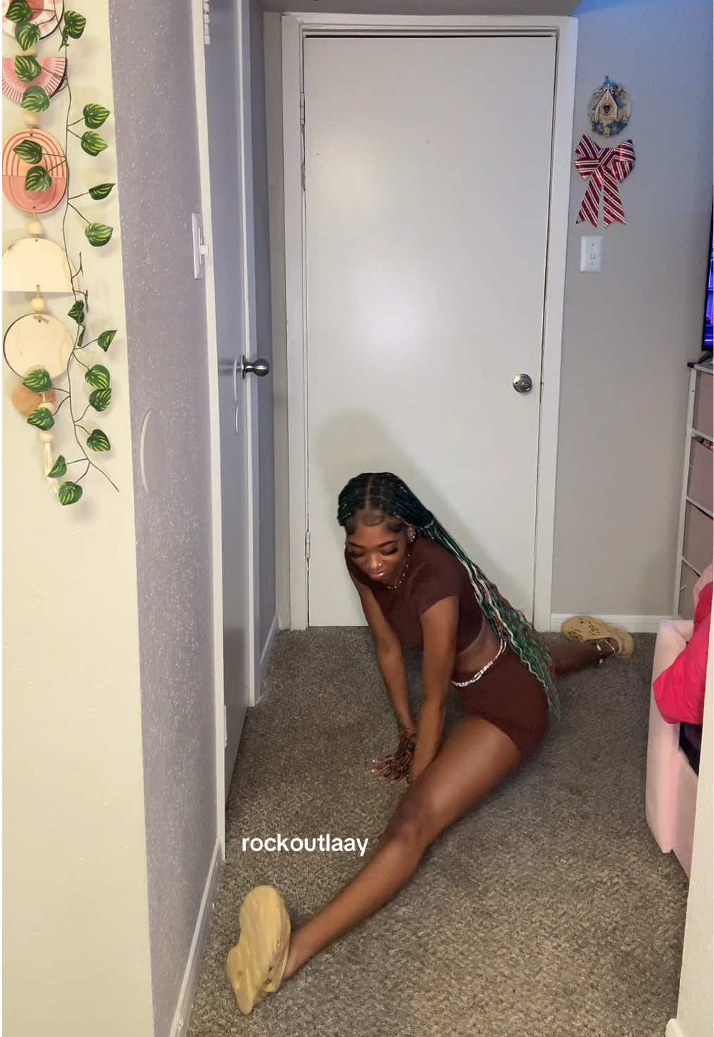 @rockoutlaay