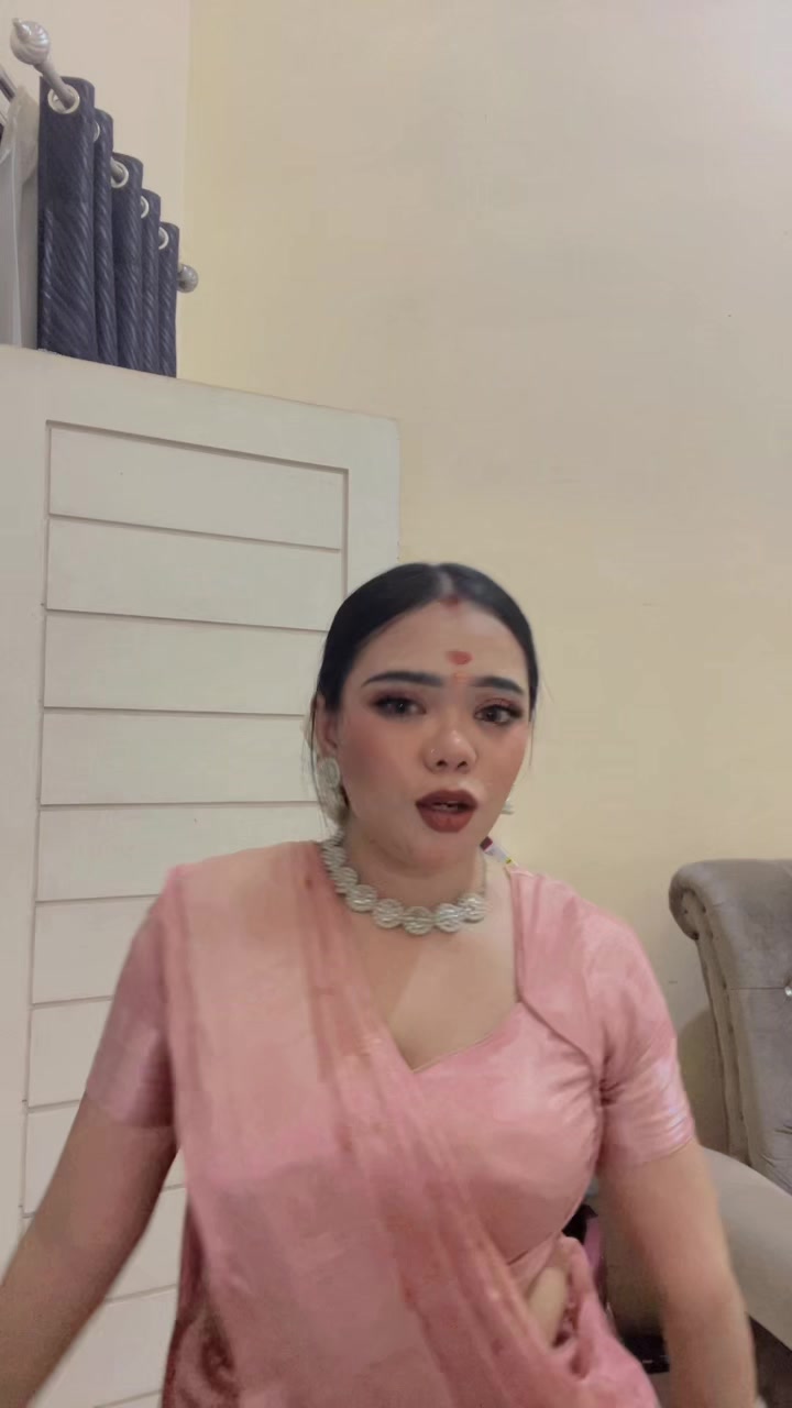 @𝓑𝓪𝓫𝔂 𝓡𝓲𝓻𝓲 🧿