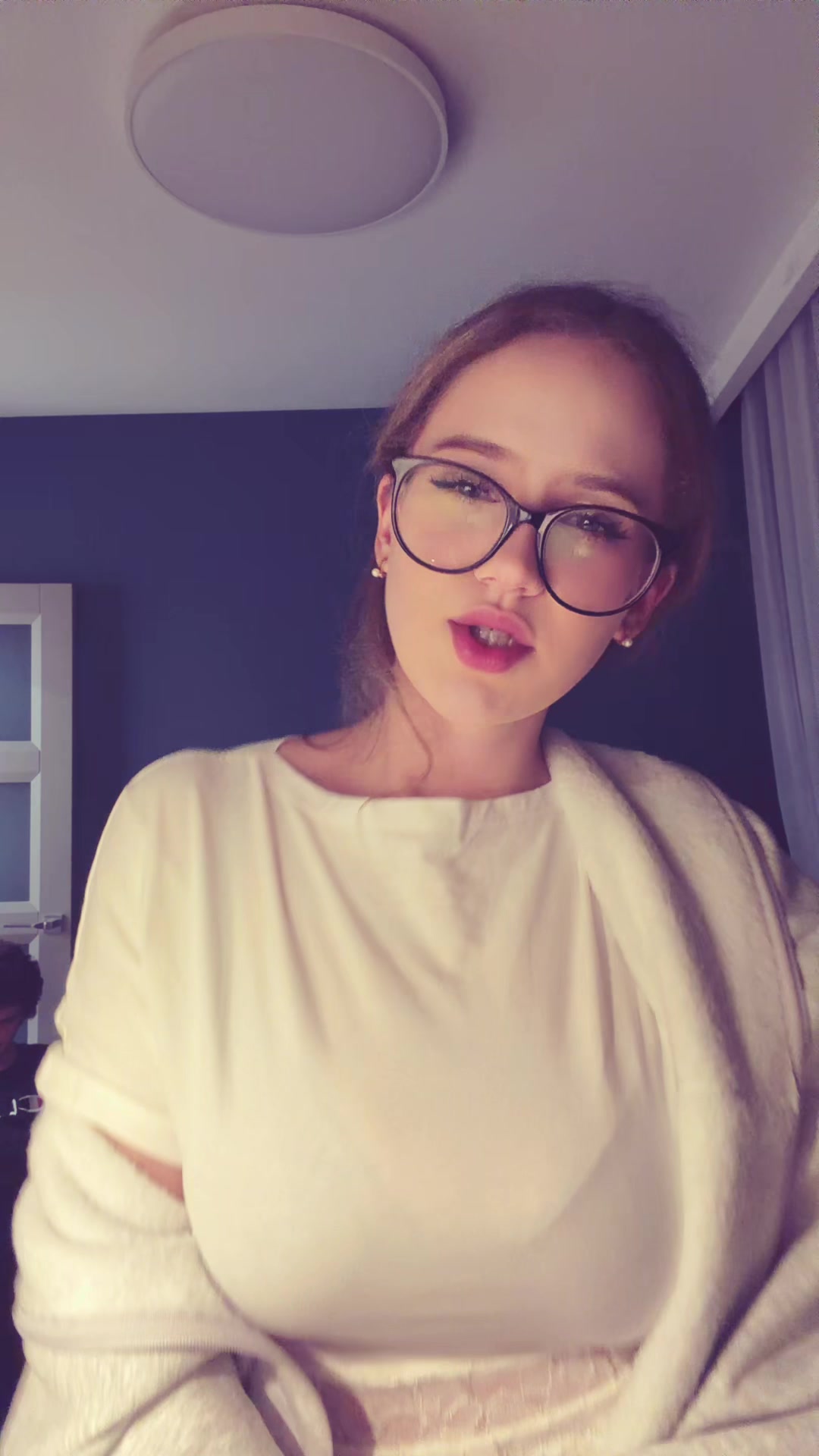@Sofia_Hosok