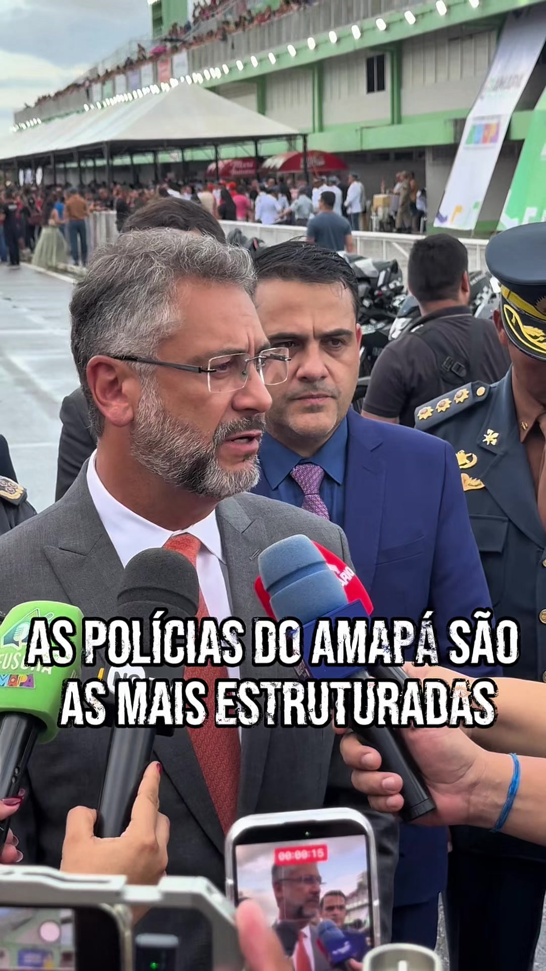 @Clécio Luis