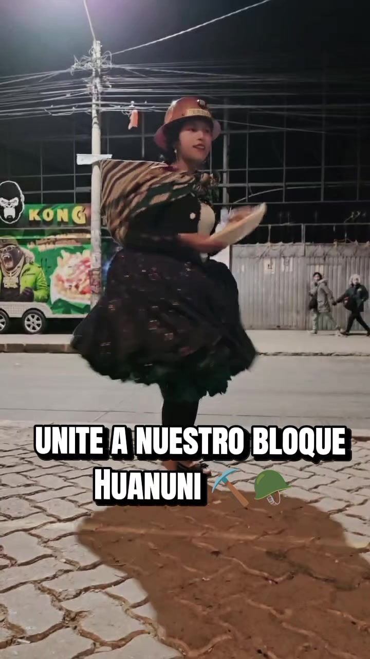 @♥️🦋tú cholita Elvira 🦋♥️