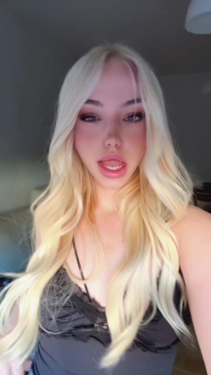 @Mia