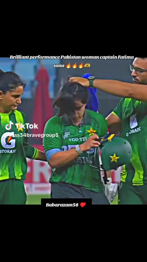 @Yasmeen hujra 👑🥰