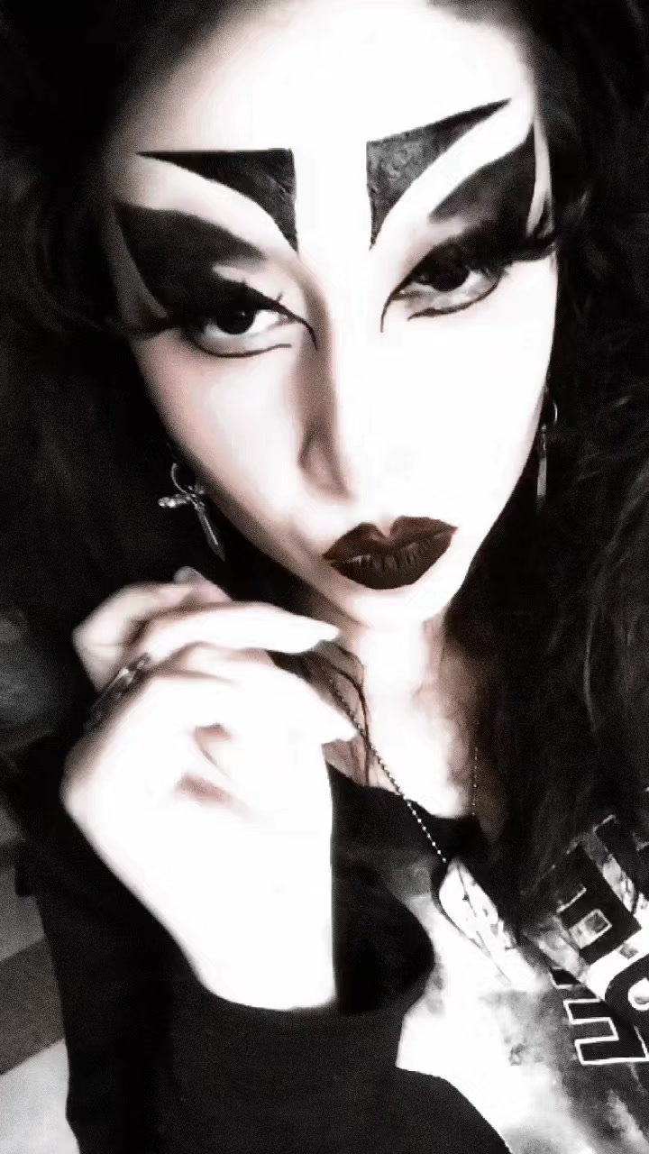 @Bathory_countess409๐ค๐ฉธ๐ง๐ปโ๏ธ