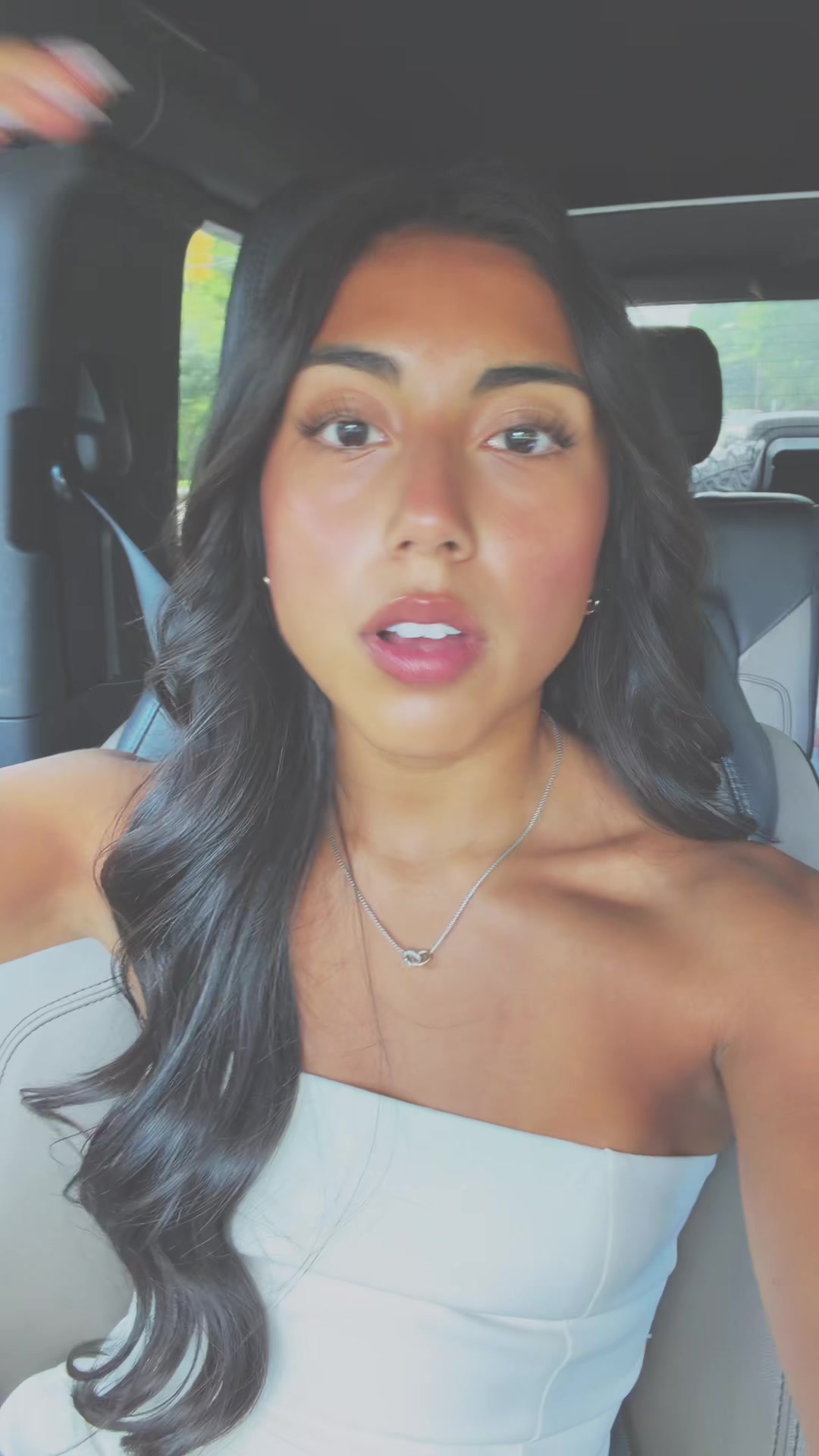 @bellaxalfaro
