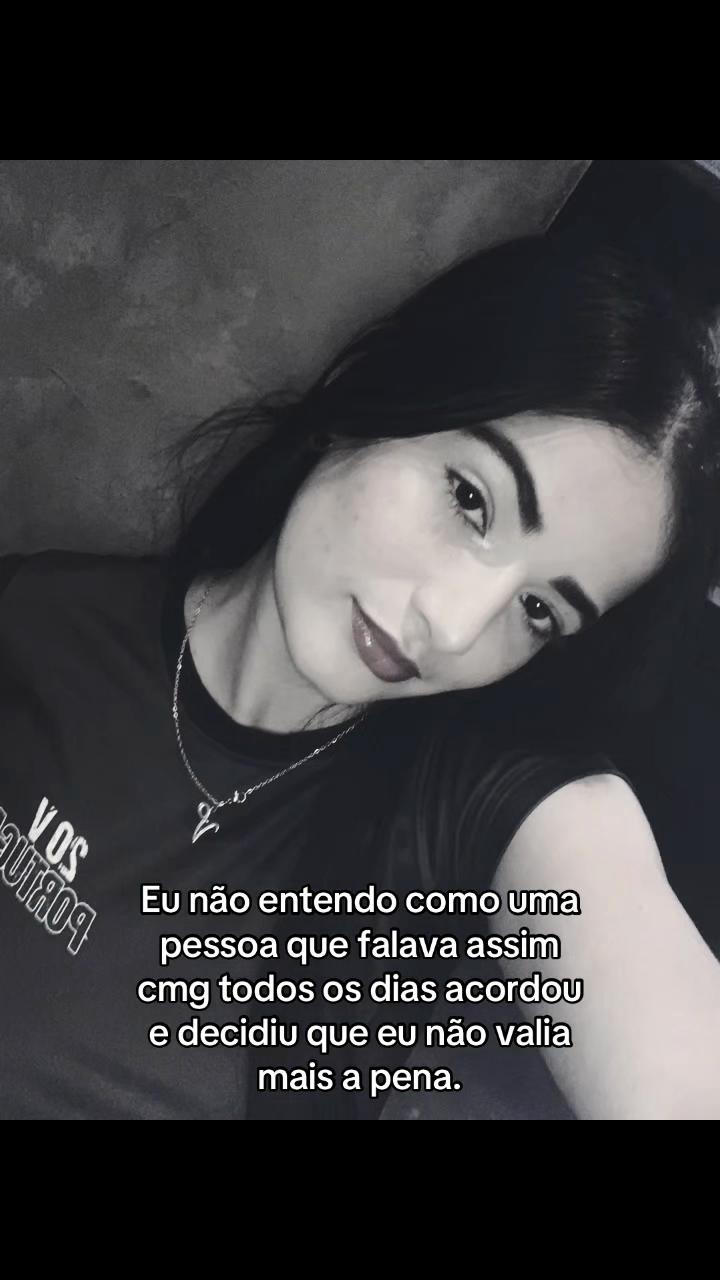 @V&aacute; nessa