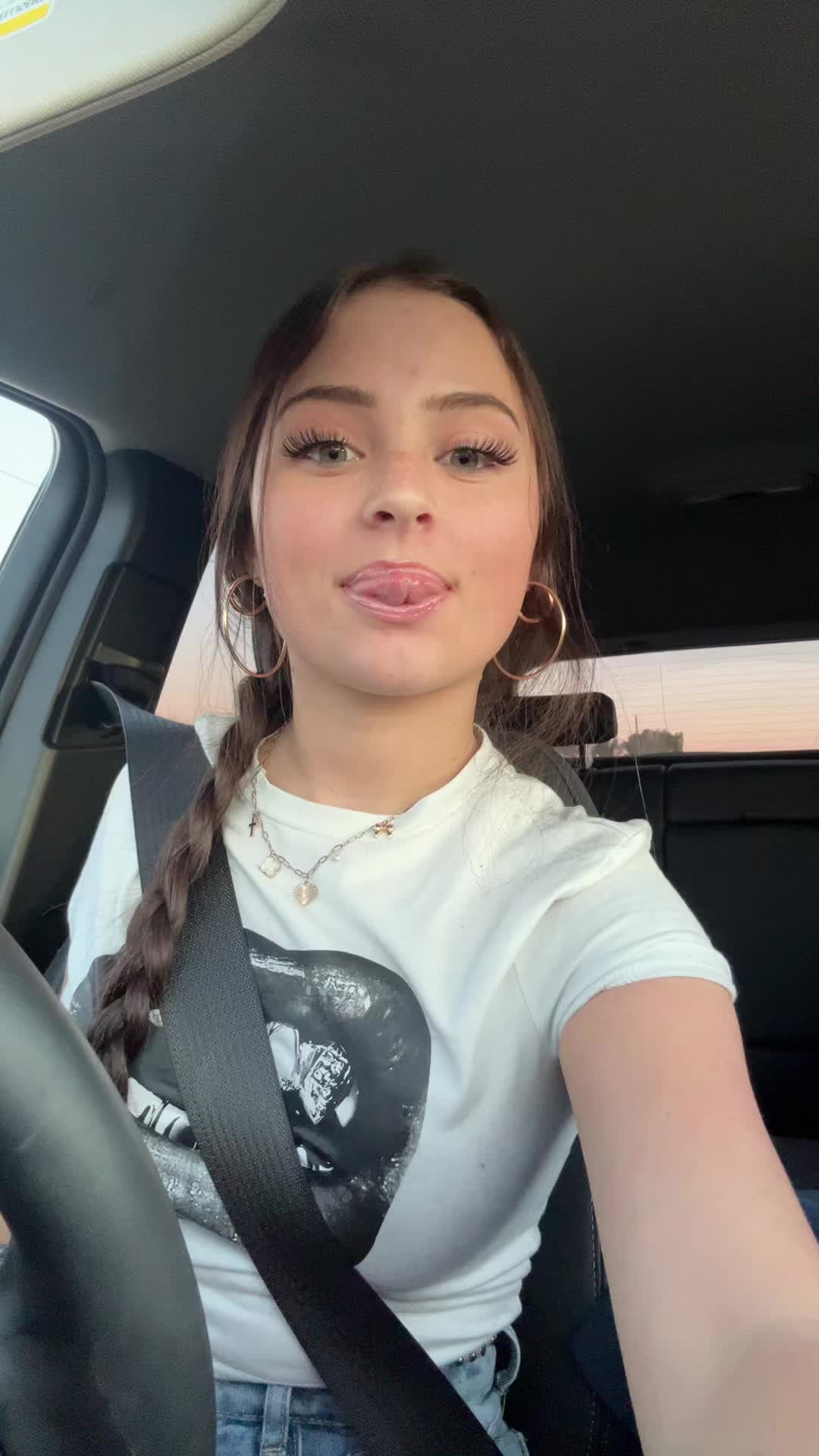 @claireee