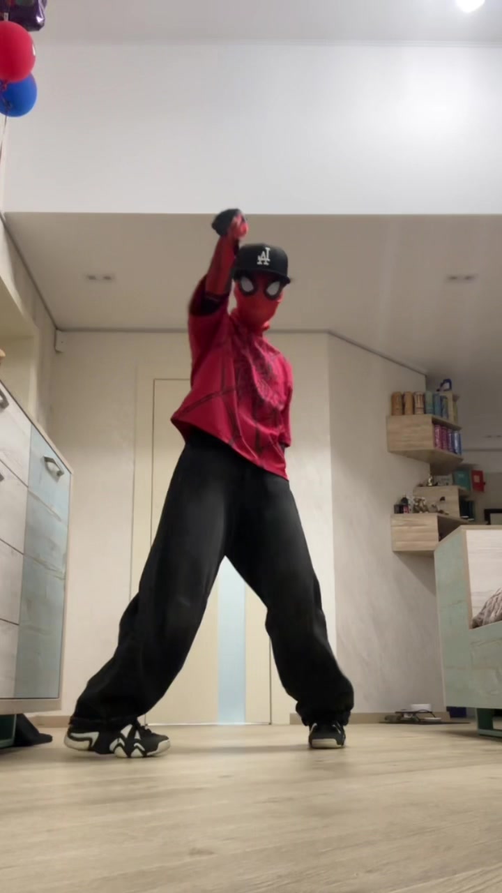 @dancer_spiderman