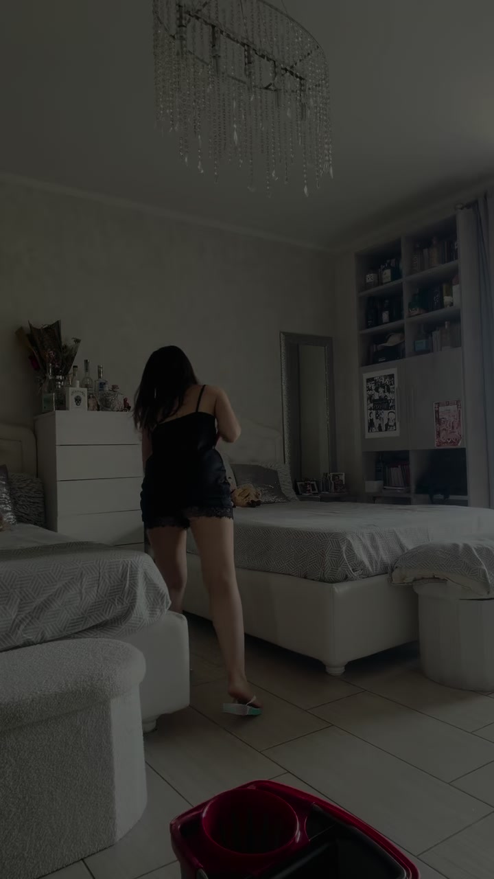 @NICOLE🐝