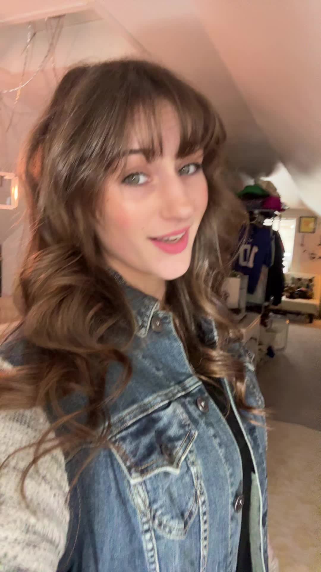 @Livvyシ