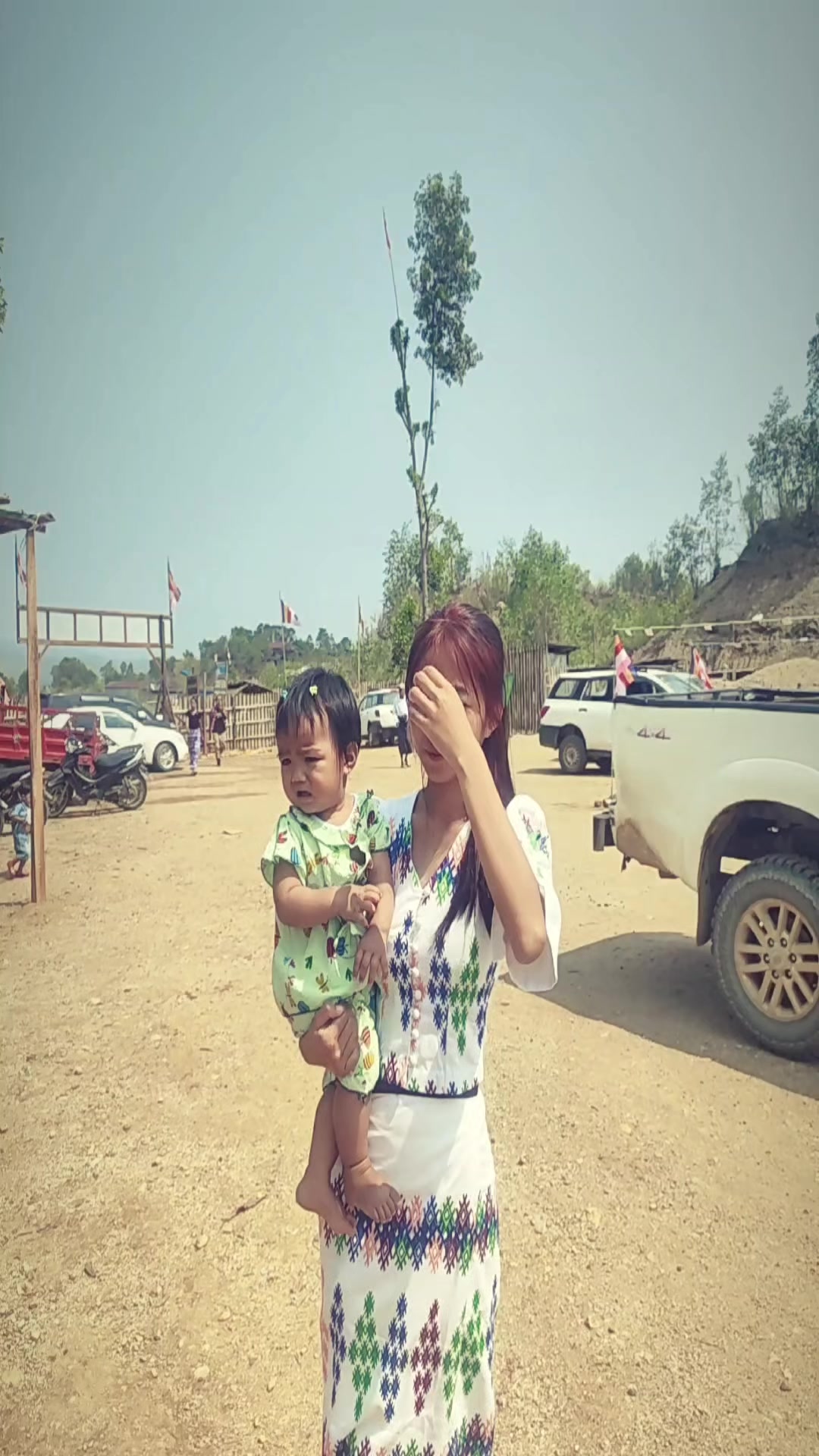 @shweyeehnin