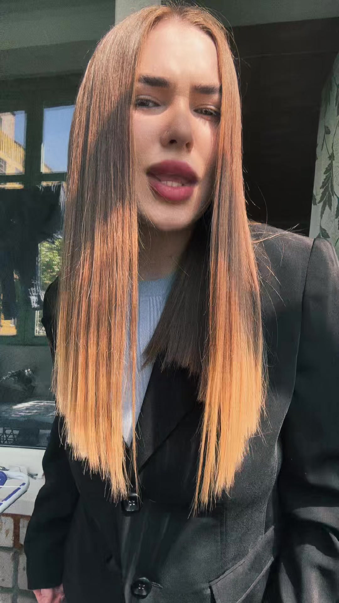 @894