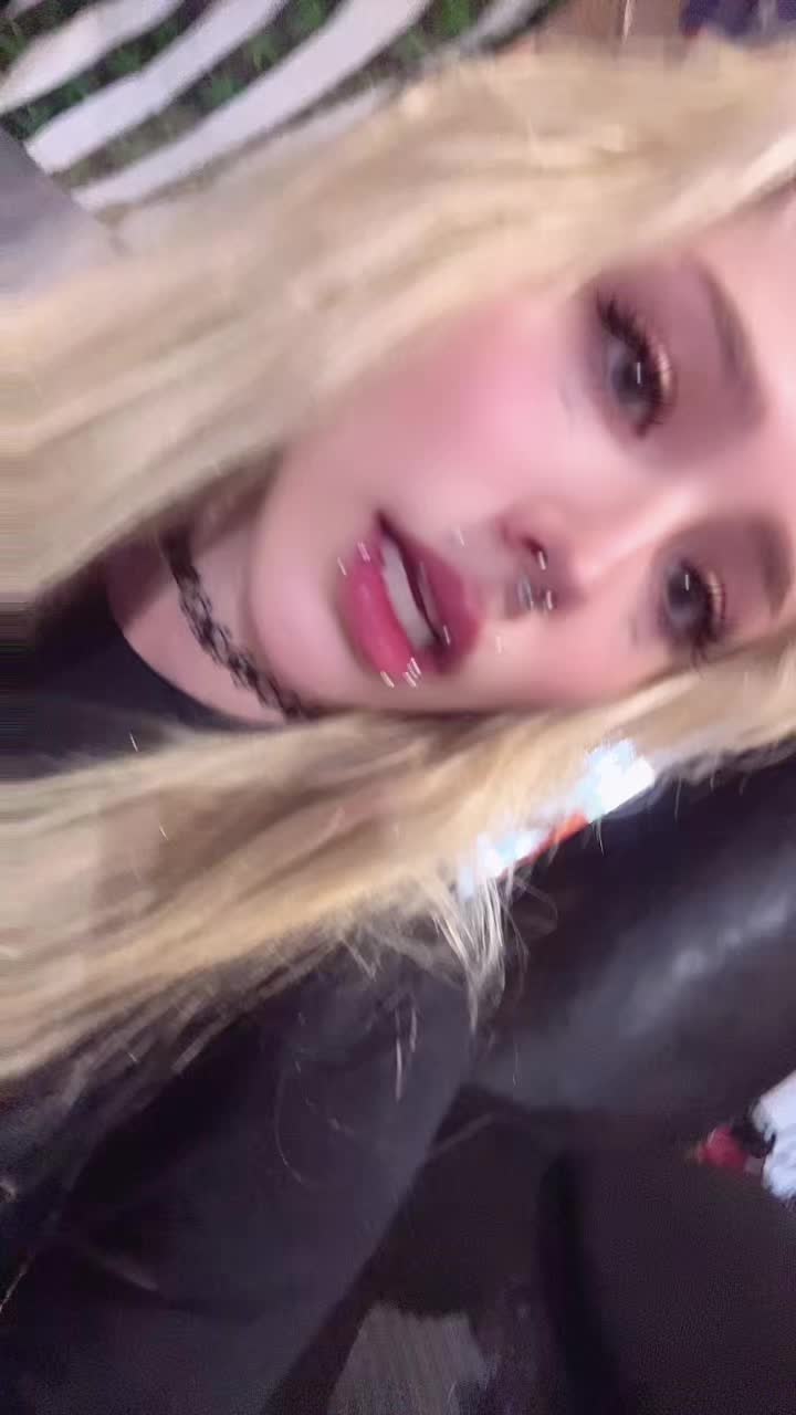 @Gothic Hippie