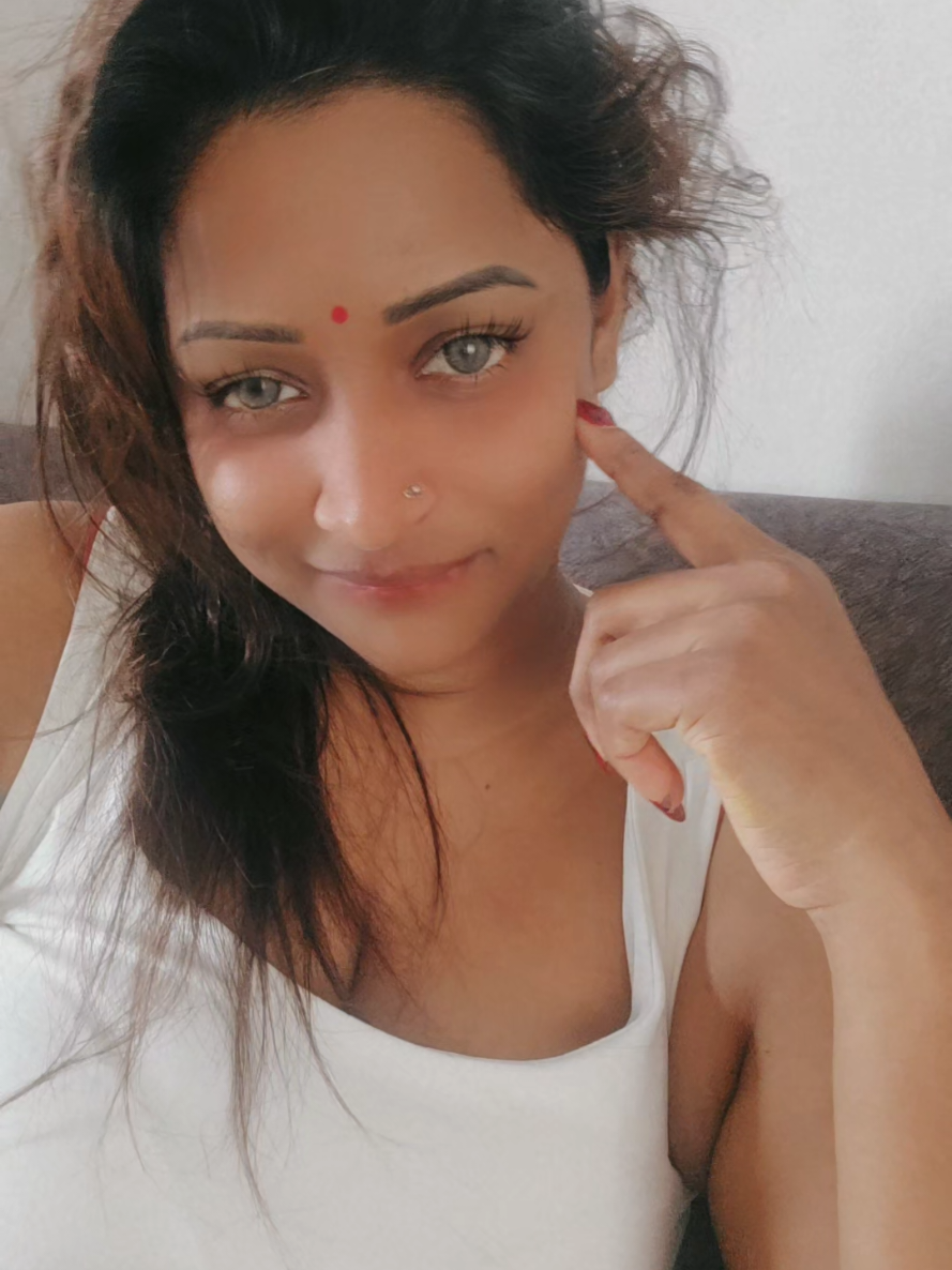 @Dhakshaiini_Official
