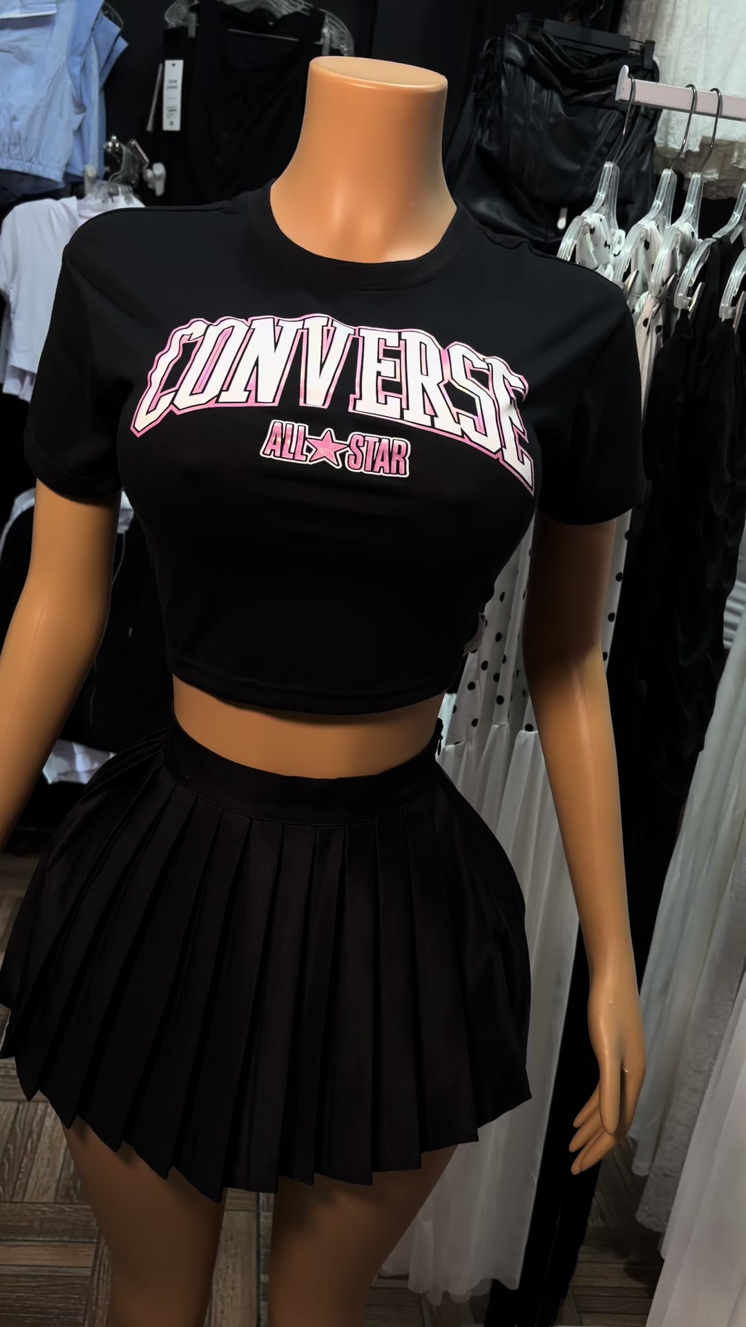 @Laclothingsanjuan