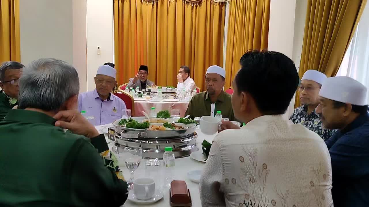 @Sallehen Mukhyi @ Dun Sabak