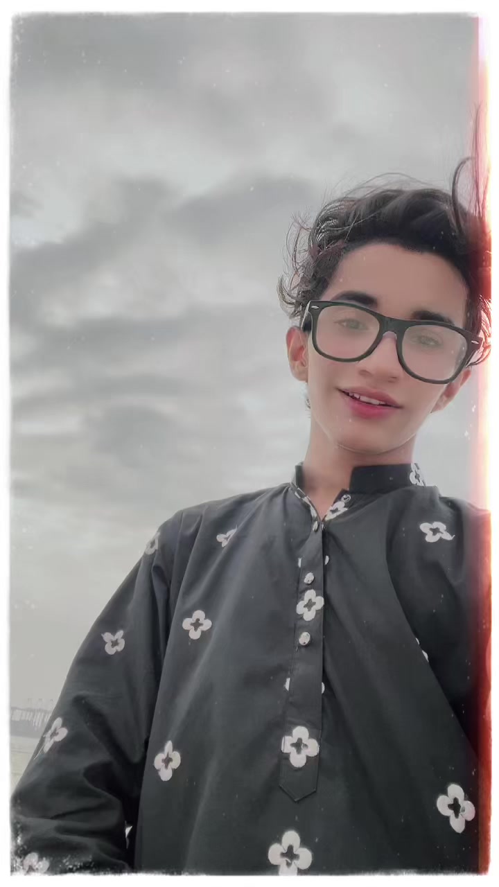 @ℳ𝓇.𝒸𝒽𝒰𝓏𝒶🐣