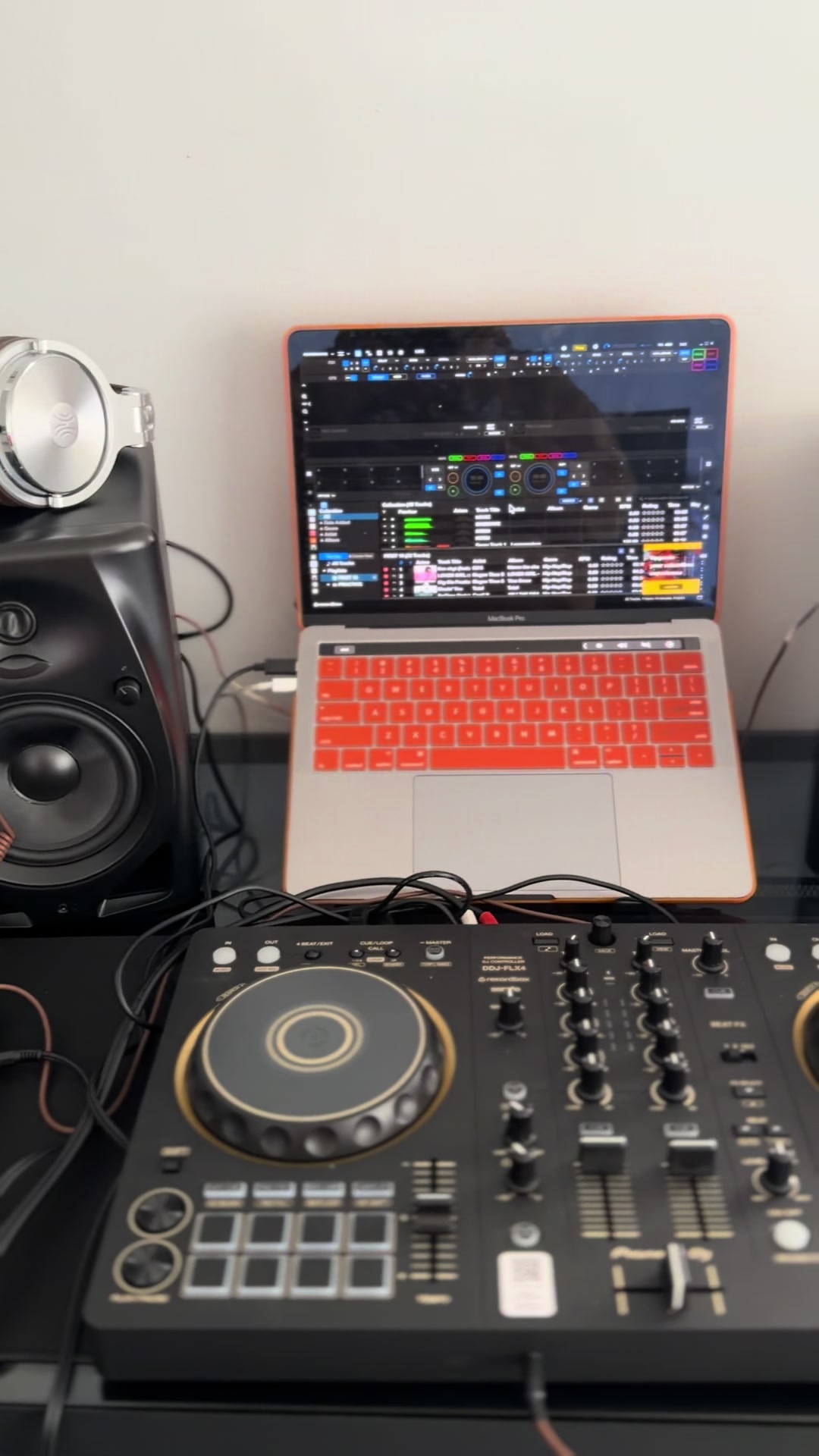 @djfamouzstarr