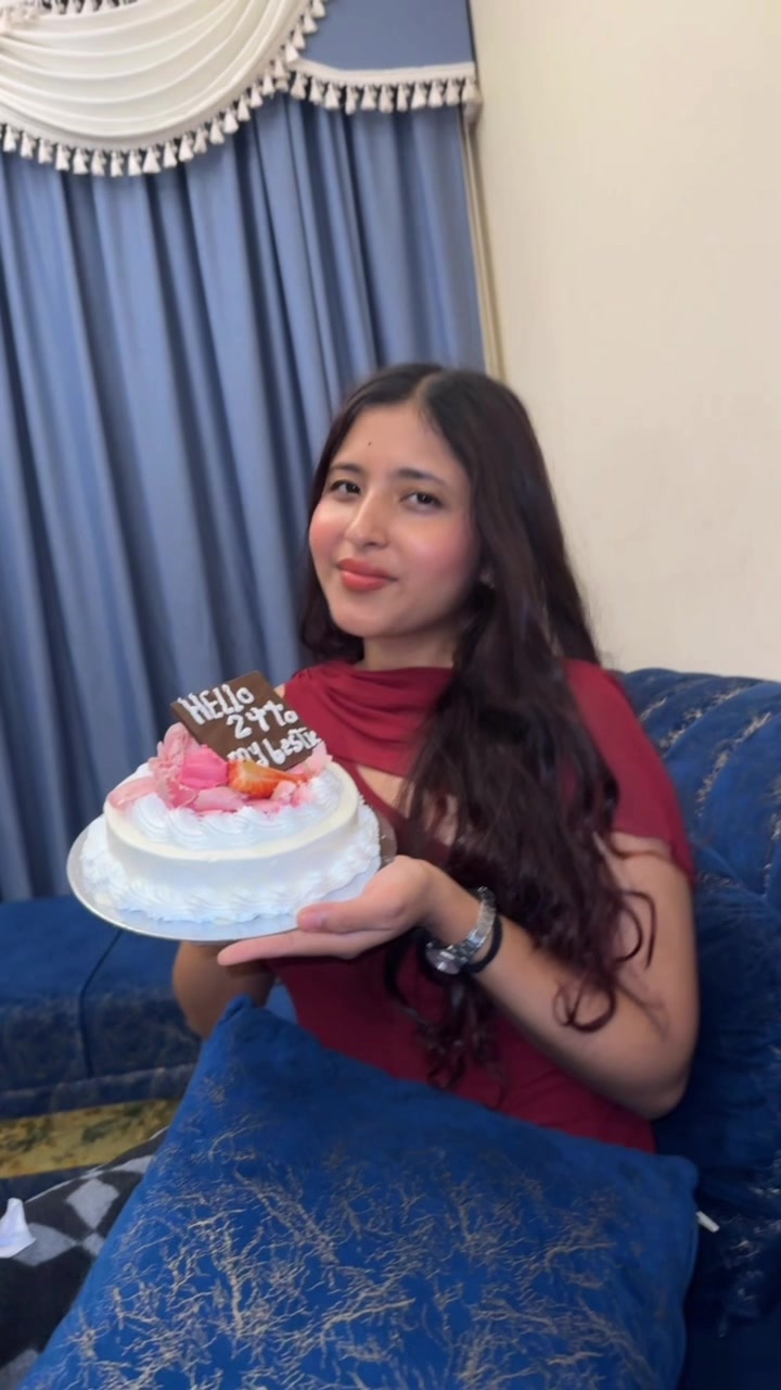 @Dee Pika