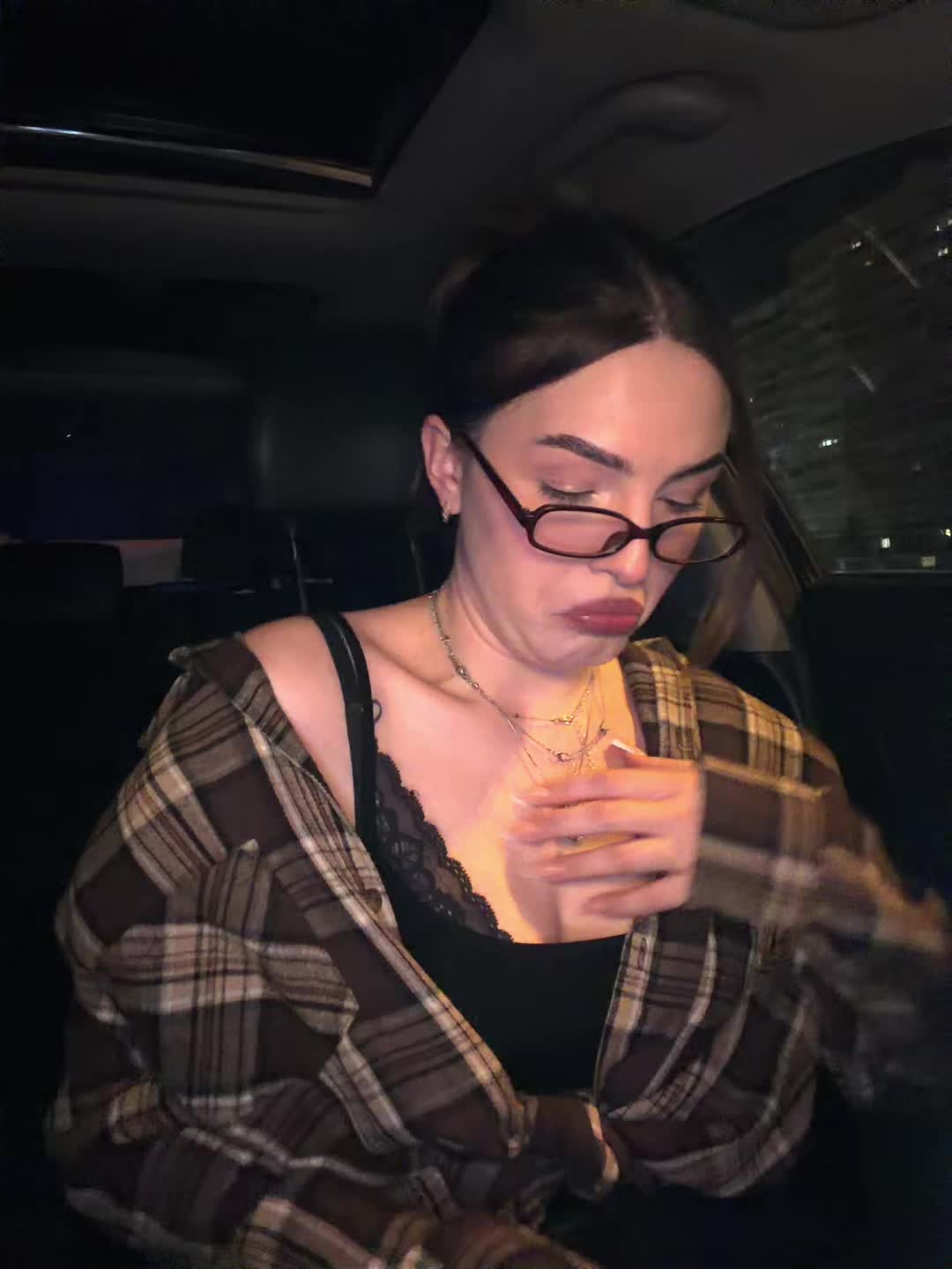 @anasttteiisha