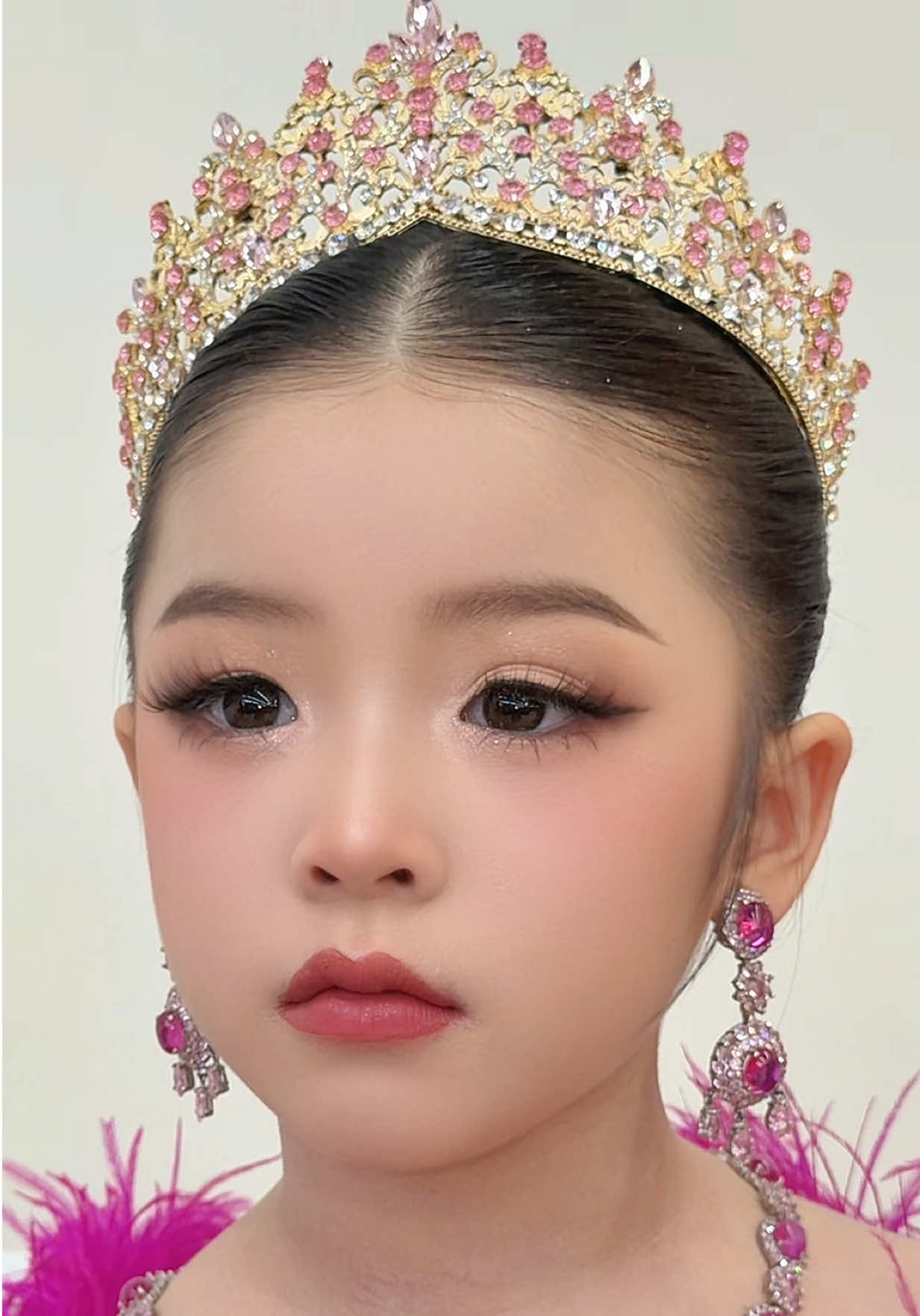 @LALAFAMiLY