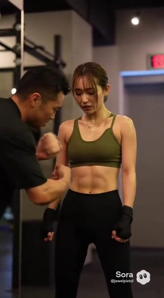 @Female abdominal muscles
