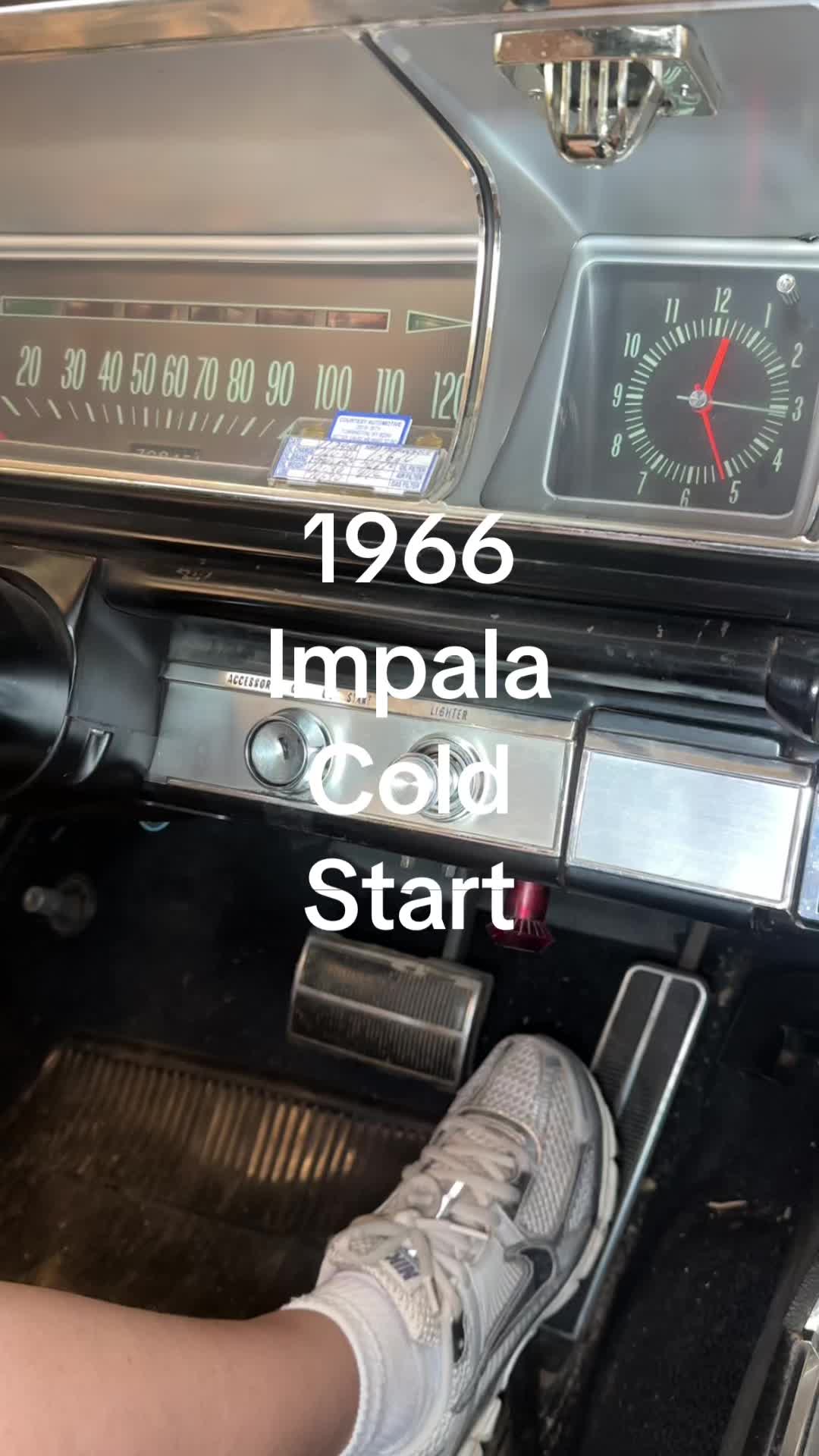 @CLASSIC CAR GIRLIE