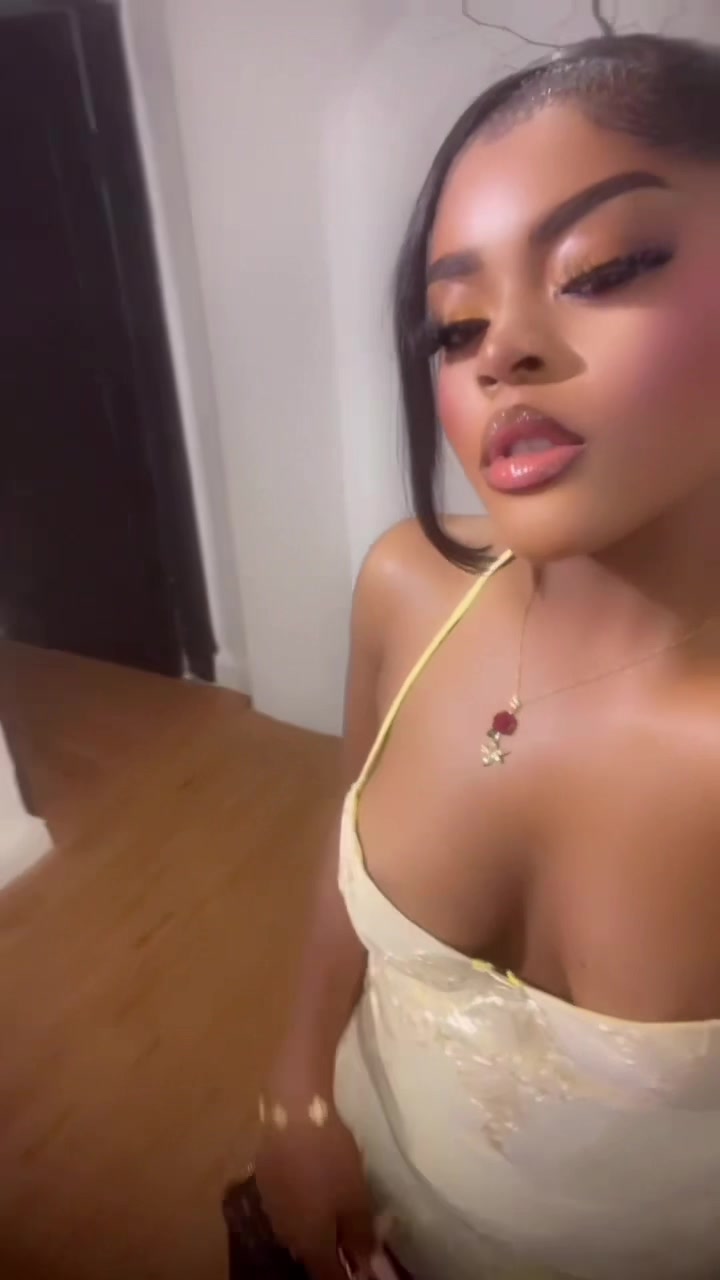 @𝐌𝐬.𝐀𝐦𝐚🌸🫧.