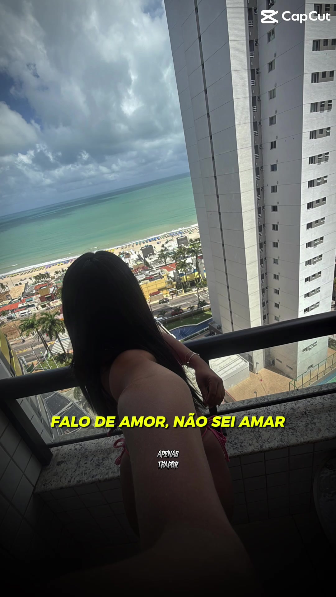 @kaylaniluiiza