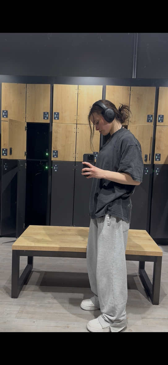 @laura.lxft