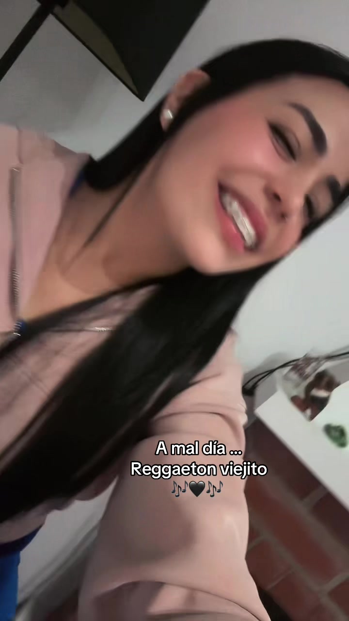 @Romina 🖤