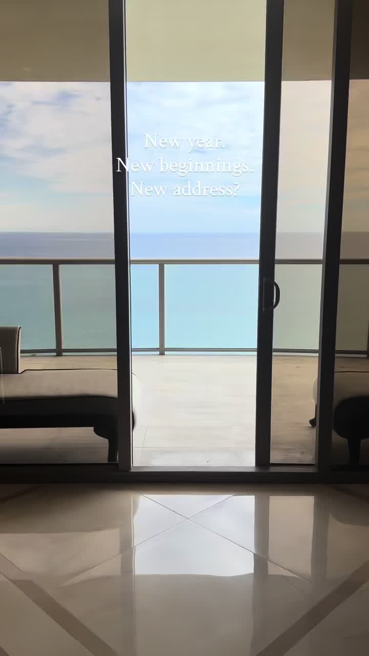 @Ariella Lahav | Miami Beach
