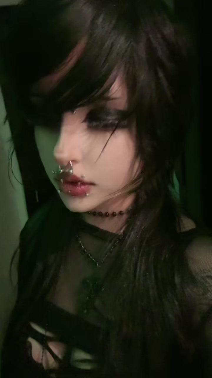 @r0nroneos 🐾