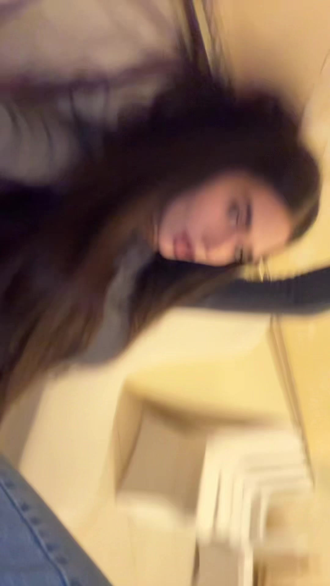 @yaapoliiiina